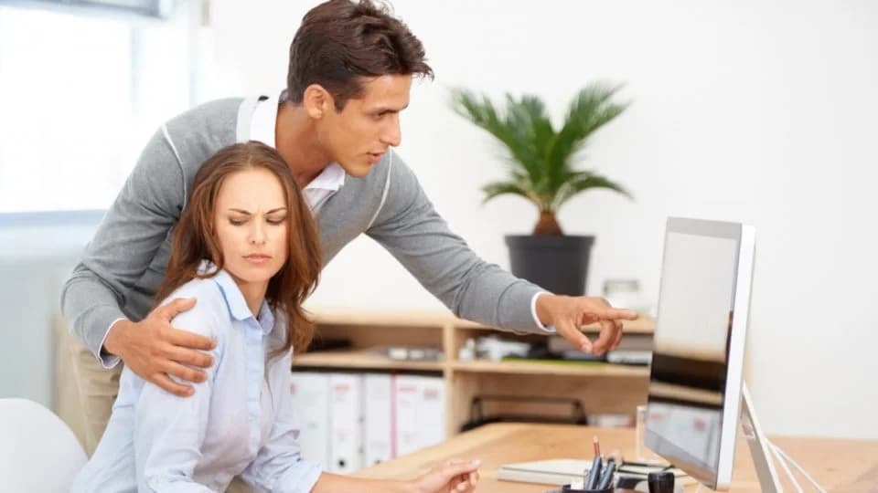 #Metoo : How To Deal With Sexual Harassm