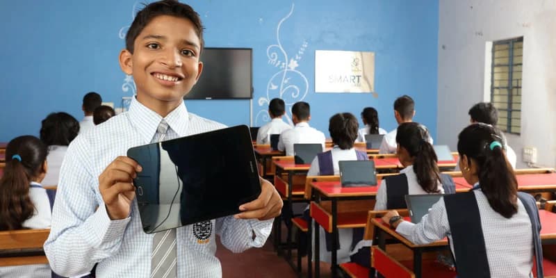 Digital Education: The Right Way Towards