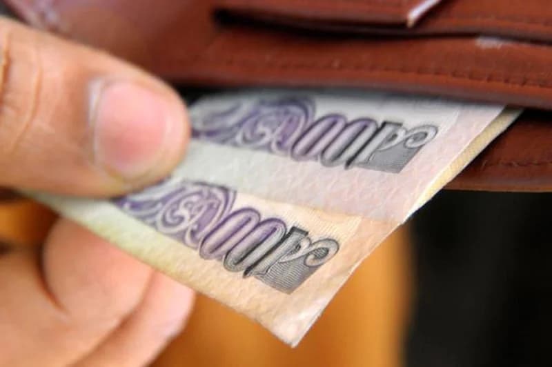 A College Student’s Guide To Saving Your