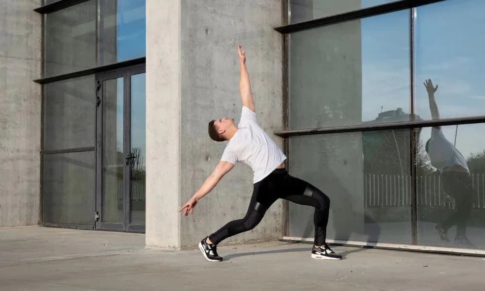 The Benefits Of The Leggings-Only Look F