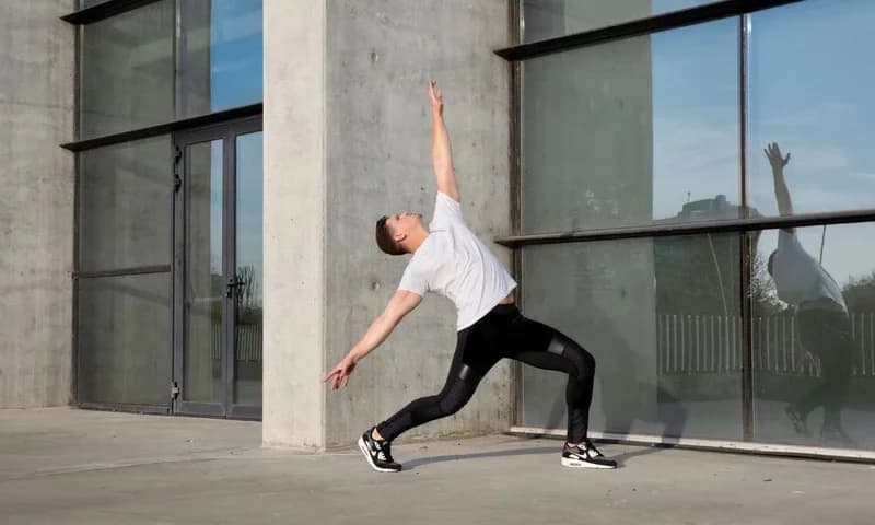 The Benefits Of The Leggings-Only Look F