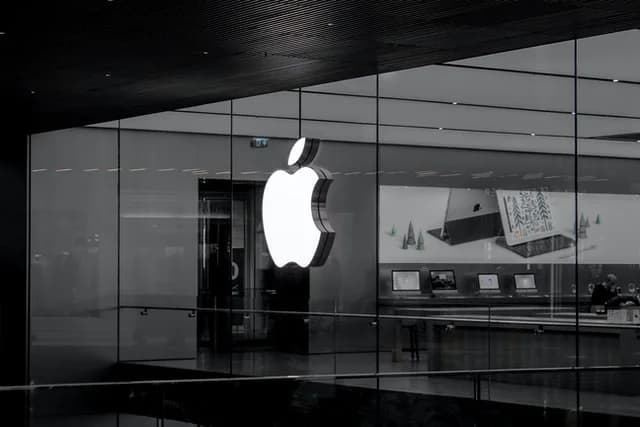 Apple’s Self-Repair Service Puts Its Use