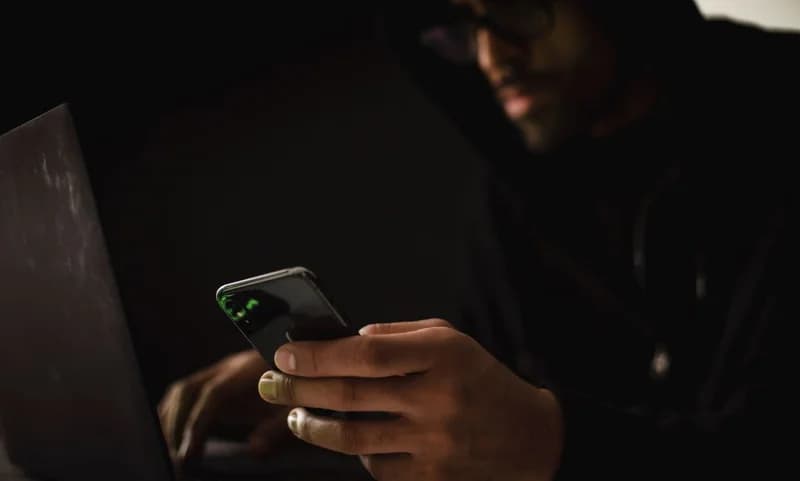 Dealing with Fraudulent Loan Apps: How T