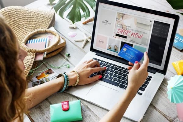 5 Reasons Why We All Love to Shop Online