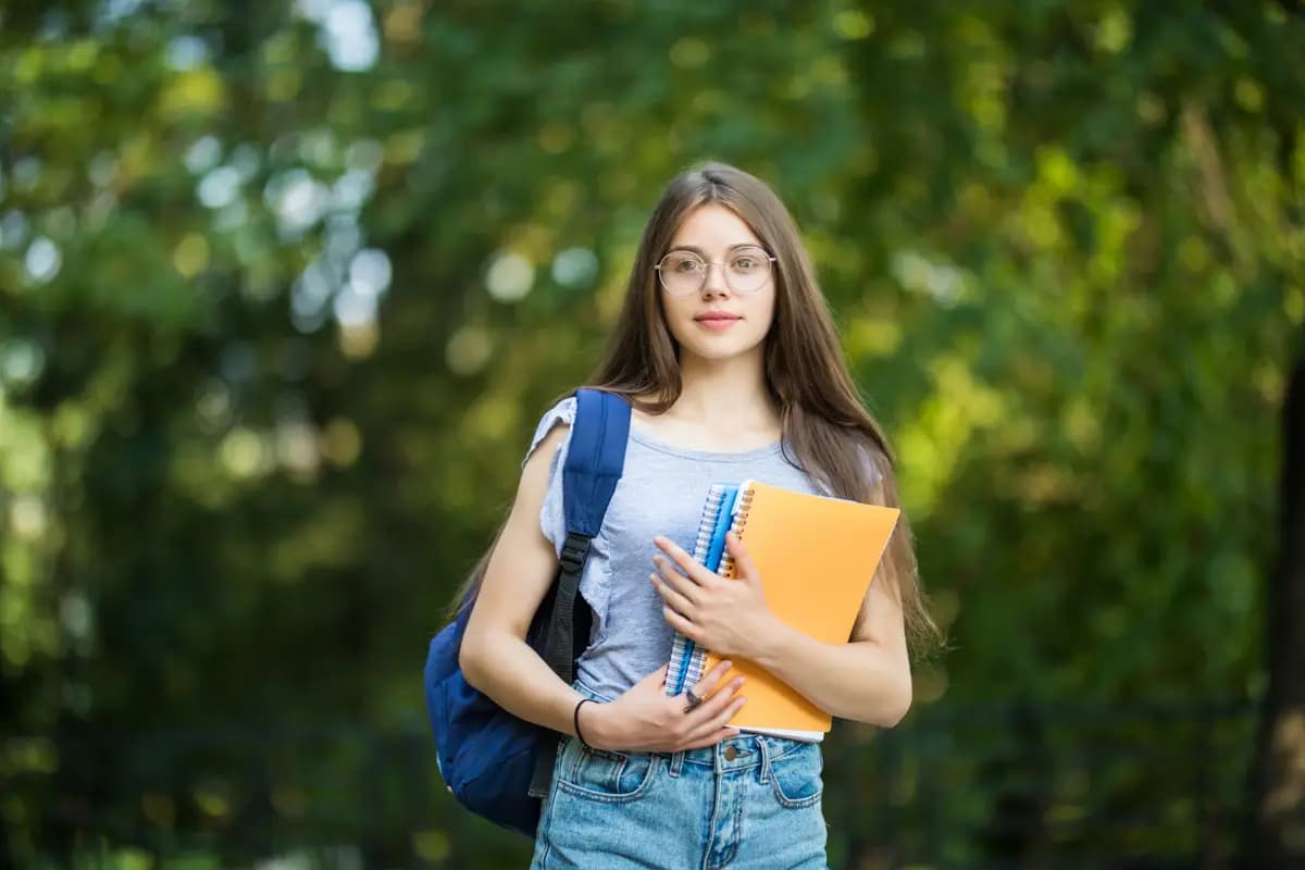 10 Ways College Students Can Improve Their LinkedIn Profile in 2026
