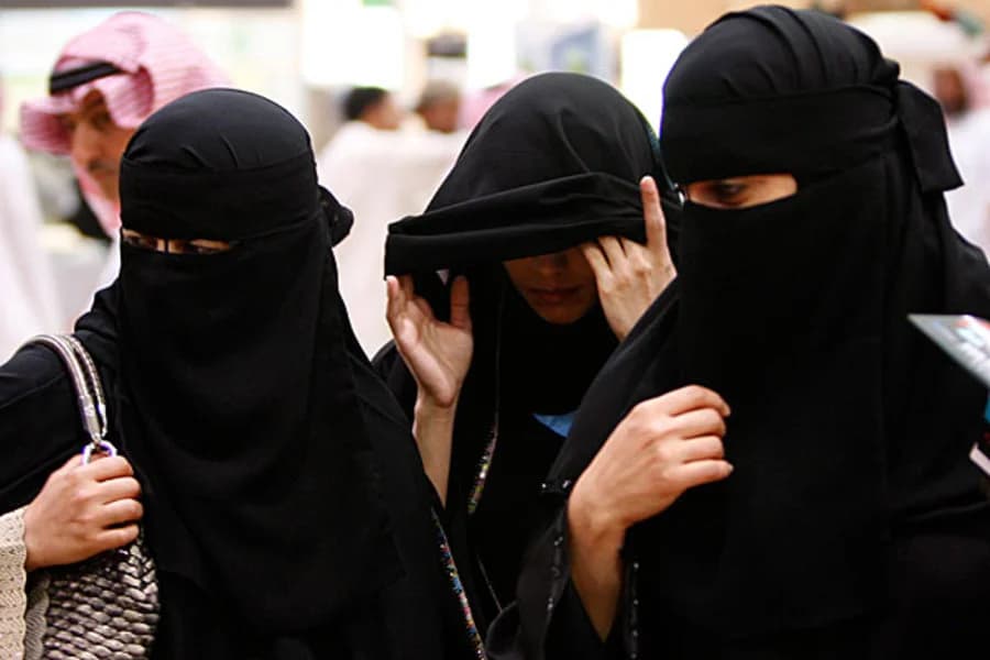 Saudi Women Allowed Education Without Ma